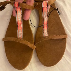 Size 10 women’s sandals